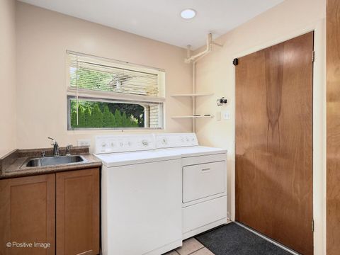 Tiny photo for 6444 Pontiac Drive, Indian Head Park, IL 60525 (MLS # 12645079)