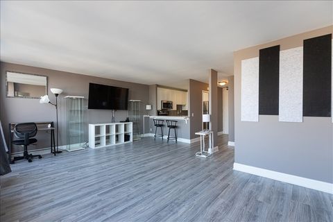 Tiny photo for 5445 N Sheridan Road #1905, Chicago, IL 60640 (MLS # 12634214)