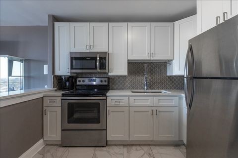 Tiny photo for 5445 N Sheridan Road #1905, Chicago, IL 60640 (MLS # 12634214)