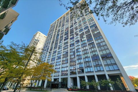 Photo of 5445 N Sheridan Road #1905, Chicago, IL 60640 (MLS # 12634214)