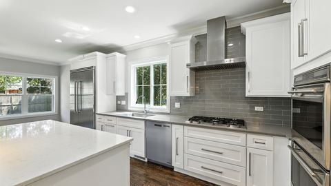 Tiny photo for 1127 Kenton Road, Deerfield, IL 60015 (MLS # 12557598)