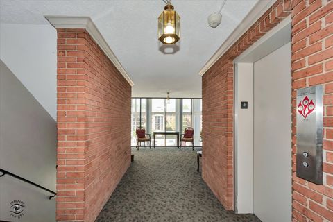 Tiny photo for 1050 N Farnsworth Avenue #301, Aurora, IL 60505 (MLS # 12628935)