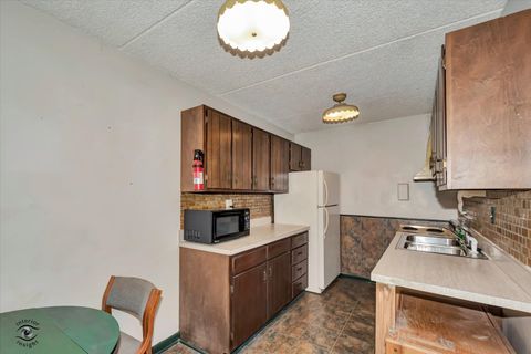 Tiny photo for 1050 N Farnsworth Avenue #301, Aurora, IL 60505 (MLS # 12628935)