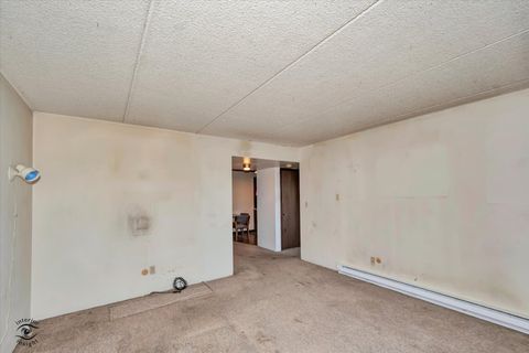 Tiny photo for 1050 N Farnsworth Avenue #301, Aurora, IL 60505 (MLS # 12628935)