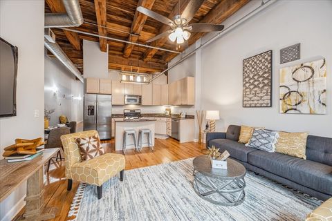 Tiny photo for 824 W Superior Street #303, Chicago, IL 60642 (MLS # 12573352)