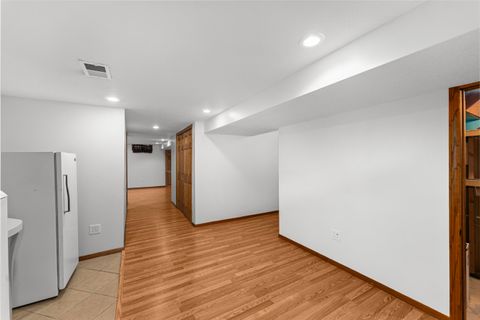 Tiny photo for 608 29th Avenue, EastMoline, IL 61244 (MLS # 100000277)