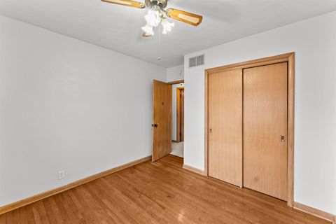 Tiny photo for 608 29th Avenue, EastMoline, IL 61244 (MLS # 100000277)