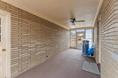 Tiny photo for 608 29th Avenue, EastMoline, IL 61244 (MLS # 100000277)