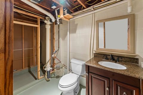 Tiny photo for 608 29th Avenue, EastMoline, IL 61244 (MLS # 100000277)