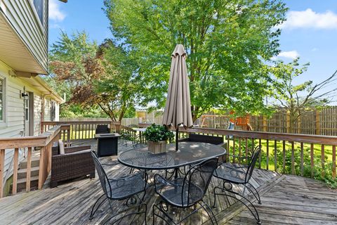 Tiny photo for 560 Renee Court, Geneva, IL 60134 (MLS # 12451762)