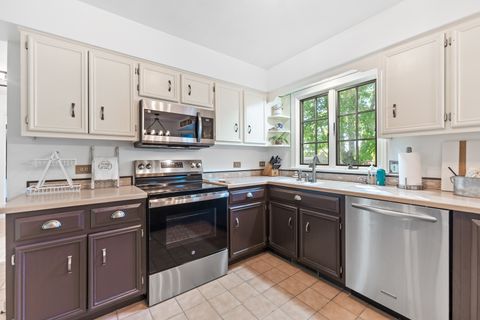 Tiny photo for 560 Renee Court, Geneva, IL 60134 (MLS # 12451762)