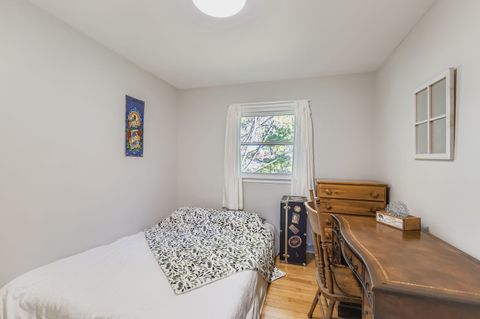 Tiny photo for 250 N Fairlawn Avenue, Mundelein, IL 60060 (MLS # 12510538)