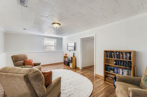 Tiny photo for 250 N Fairlawn Avenue, Mundelein, IL 60060 (MLS # 12510538)