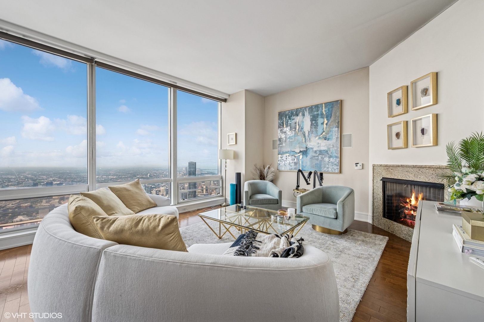 401 N Wabash Avenue 77B