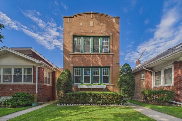 6554 N CAMPBELL AVE, CHICAGO, IL 60645 - Image da97233ea8eadd88e159f11ae3bd94eb/2607001602