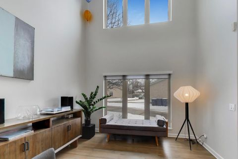 Tiny photo for 70 Spencer Court, Deerfield, IL 60015 (MLS # 12558616)