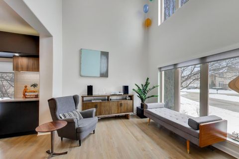 Tiny photo for 70 Spencer Court, Deerfield, IL 60015 (MLS # 12558616)