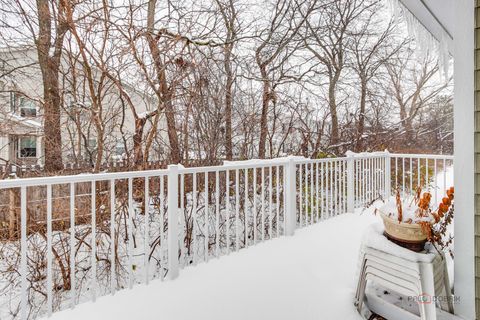 Tiny photo for 686 Grosse Pointe Circle, Vernon Hills, IL 60061 (MLS # 12527451)