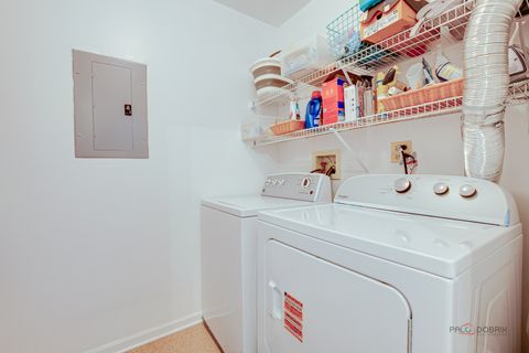 Tiny photo for 686 Grosse Pointe Circle, Vernon Hills, IL 60061 (MLS # 12527451)