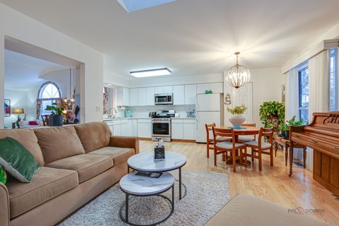 Tiny photo for 686 Grosse Pointe Circle, Vernon Hills, IL 60061 (MLS # 12527451)