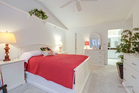 Tiny photo for 686 Grosse Pointe Circle, Vernon Hills, IL 60061 (MLS # 12527451)