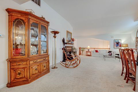Tiny photo for 686 Grosse Pointe Circle, Vernon Hills, IL 60061 (MLS # 12527451)