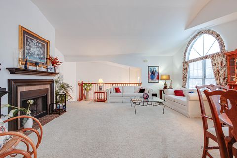 Tiny photo for 686 Grosse Pointe Circle, Vernon Hills, IL 60061 (MLS # 12527451)