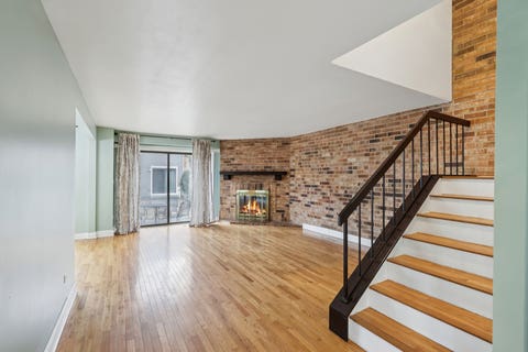 Tiny photo for 105 W Dover Drive, Mount Prospect, IL 60056 (MLS # 12722025)
