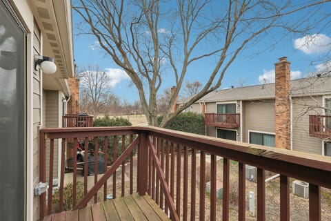 Tiny photo for 105 W Dover Drive, Mount Prospect, IL 60056 (MLS # 12722025)