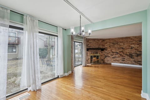 Tiny photo for 105 W Dover Drive, Mount Prospect, IL 60056 (MLS # 12722025)