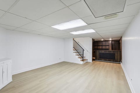 Tiny photo for 105 W Dover Drive, Mount Prospect, IL 60056 (MLS # 12722025)