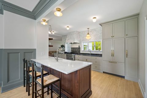 Tiny photo for 955 E Ringwood Road, Lake Forest, IL 60045 (MLS # 12645777)