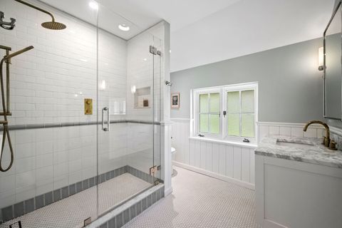 Tiny photo for 955 E Ringwood Road, Lake Forest, IL 60045 (MLS # 12645777)