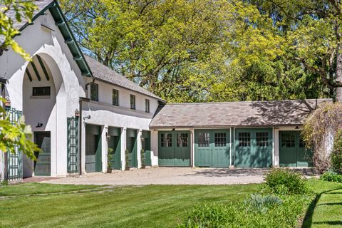 Tiny photo for 955 E Ringwood Road, Lake Forest, IL 60045 (MLS # 12645777)