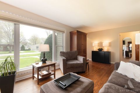 Tiny photo for 348 N Schiller Street, Palatine, IL 60067 (MLS # 12622187)