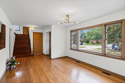 Tiny photo for 19 7th Street, Downers Grove, IL 60515 (MLS # 12727736)