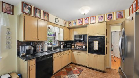 Tiny photo for 311 N Elm Avenue, Elmhurst, IL 60126 (MLS # 12647706)