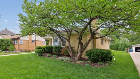 Tiny photo for 311 N Elm Avenue, Elmhurst, IL 60126 (MLS # 12647706)