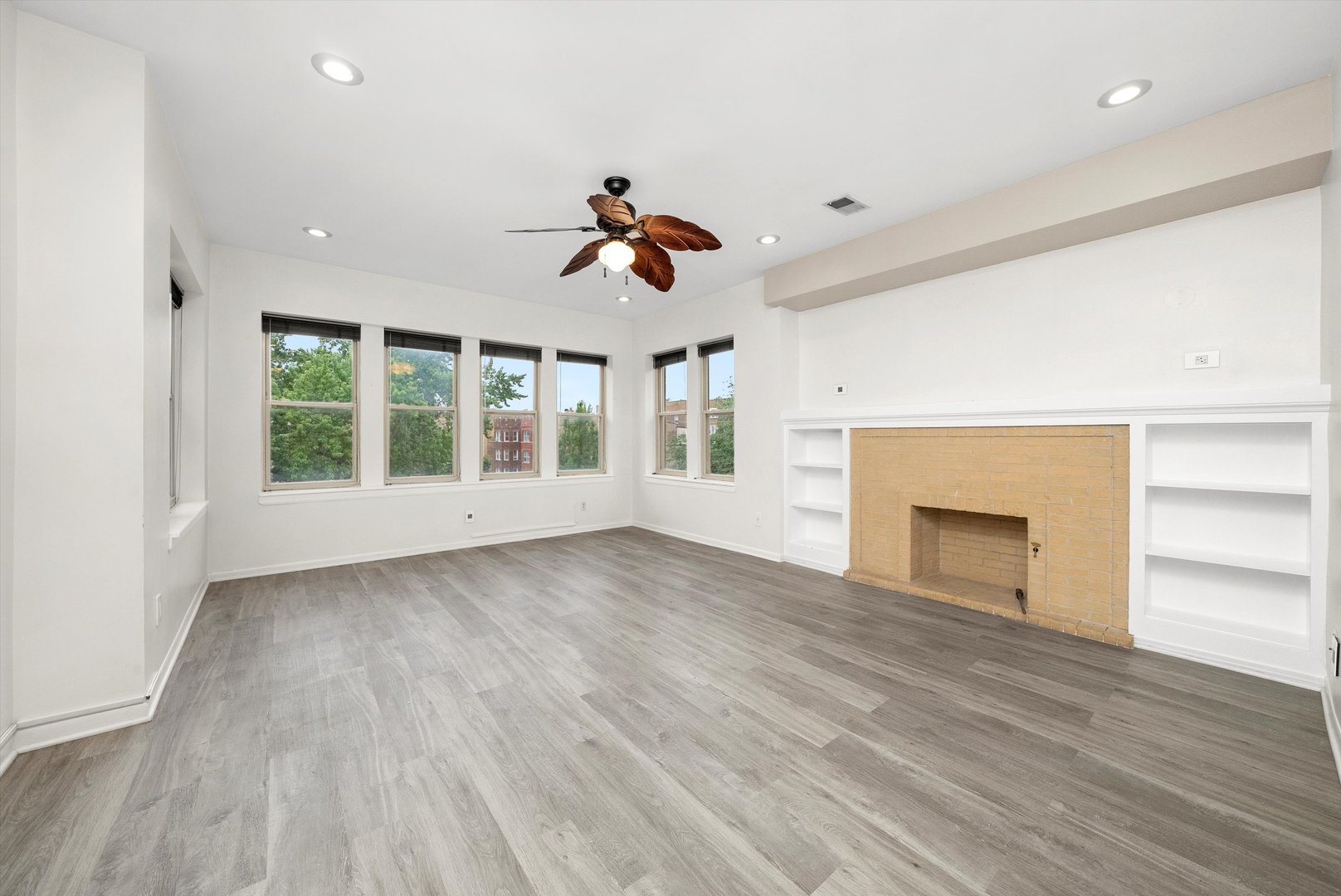 2060 W Fargo Avenue 3