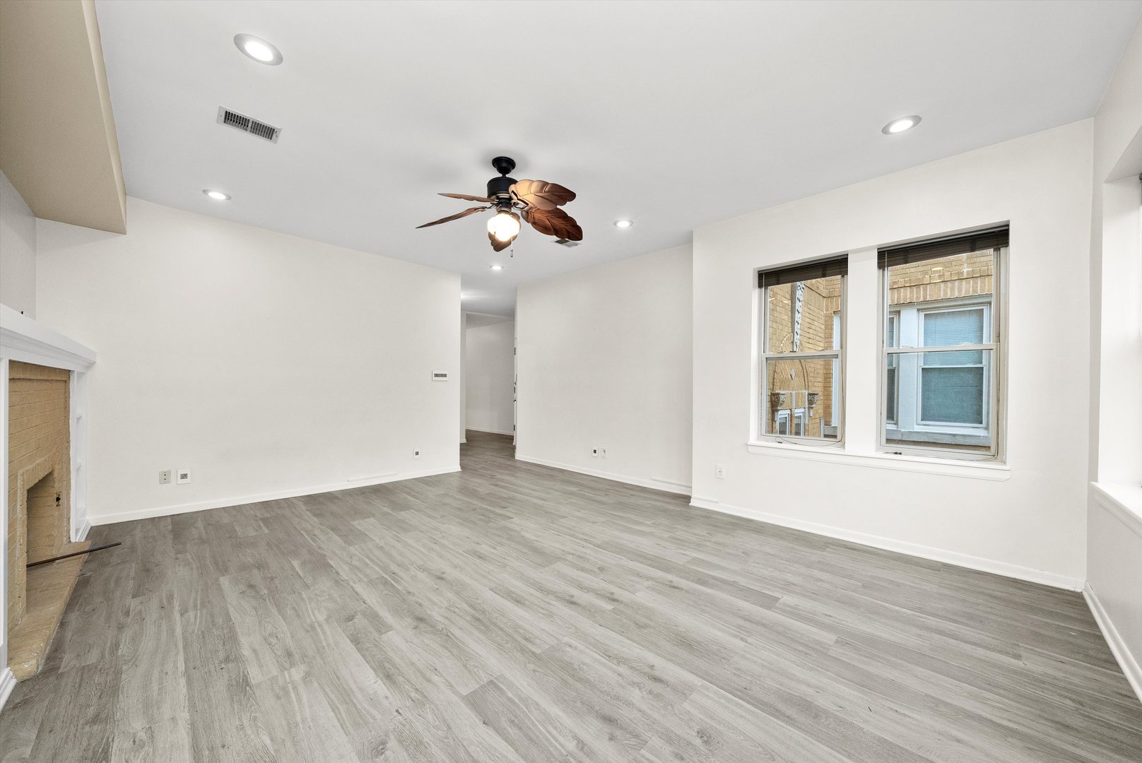 2060 W Fargo Avenue 3