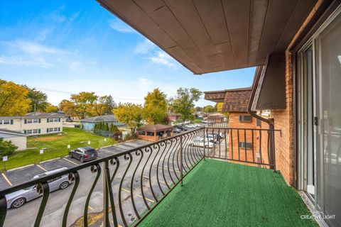 Tiny photo for 18555 Hickory Court #21, Lansing, IL 60438 (MLS # 12500429)