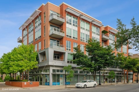 Photo of 4846 N CLARK Street #208, Chicago, IL 60640 (MLS # 12786831)