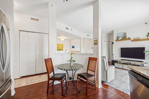 Tiny photo for 3125 Town Square Drive #405, Rolling Meadows, IL 60008 (MLS # 12623624)