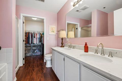 Tiny photo for 3125 Town Square Drive #405, Rolling Meadows, IL 60008 (MLS # 12623624)