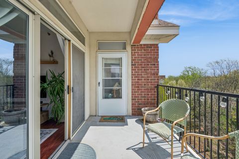 Tiny photo for 3125 Town Square Drive #405, Rolling Meadows, IL 60008 (MLS # 12623624)