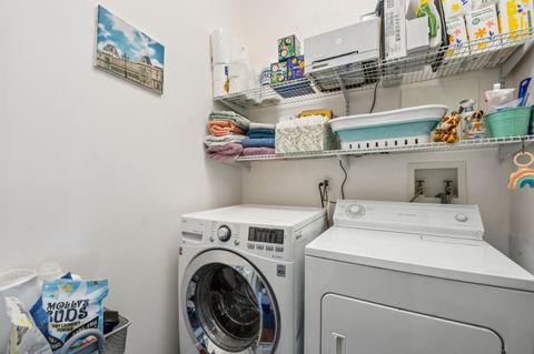 Tiny photo for 3125 Town Square Drive #405, Rolling Meadows, IL 60008 (MLS # 12623624)