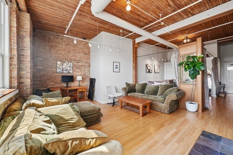 Tiny photo for 1725 W North Avenue #402, Chicago, IL 60622 (MLS # 12735341)