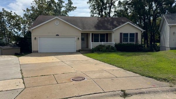6303 WILKES AVE, DAVENPORT, IA 52806 - Image daa4f911a8e8cc7049ff5e417b3ca5bd/1343200240