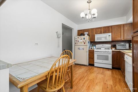 Tiny photo for Glenview, IL 60026 (MLS # 12595640)