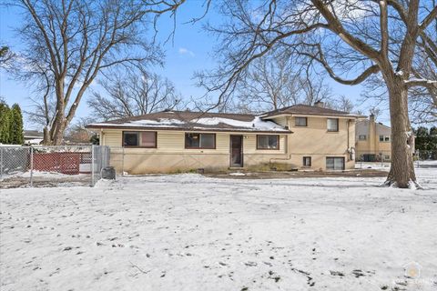 Tiny photo for Glenview, IL 60026 (MLS # 12595640)
